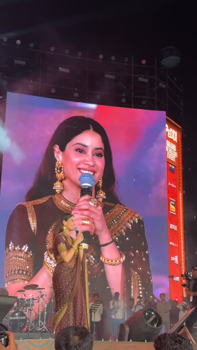 Look by janhvikapoor